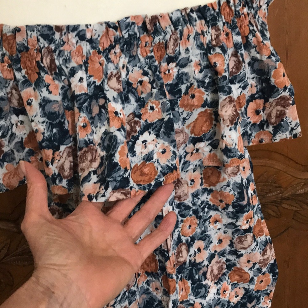 Current/Elliott Off Shoulder Flower Ruffle Top - Picture 3 of 5